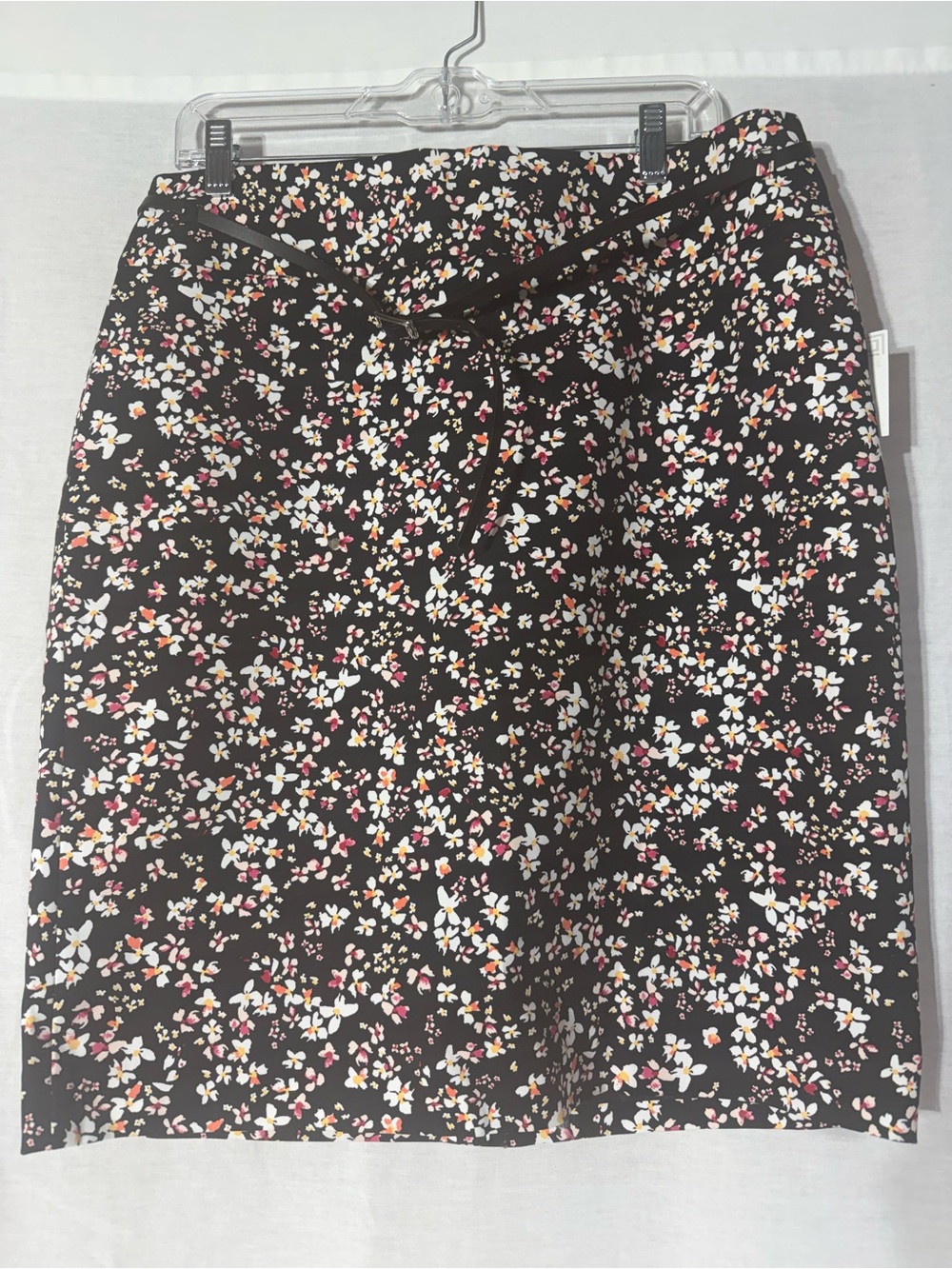 Liz Claiborne Black Floral Pencil Skirt with Belt Size 14